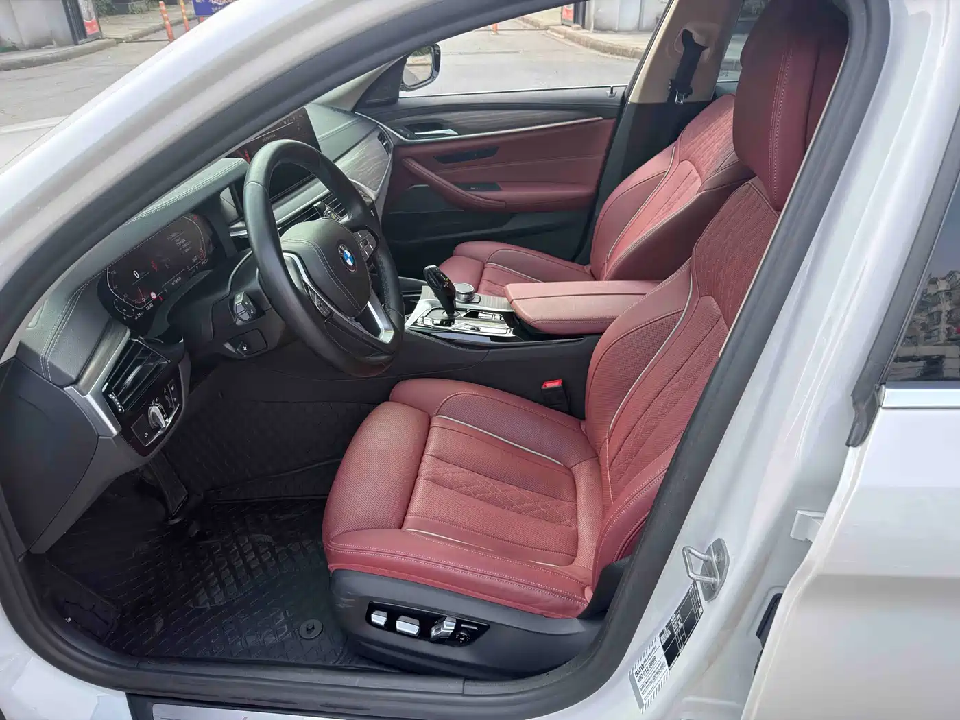 BMW 5 Series 2022 530Li Exclusive Luxury Package фото 6