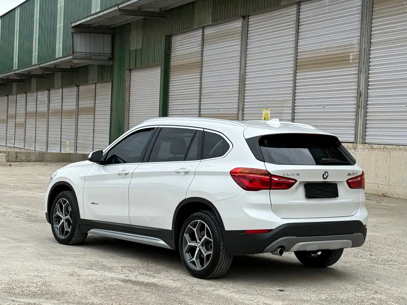 BMW X1 2018 sDrive18Li Premium Model фото 5
