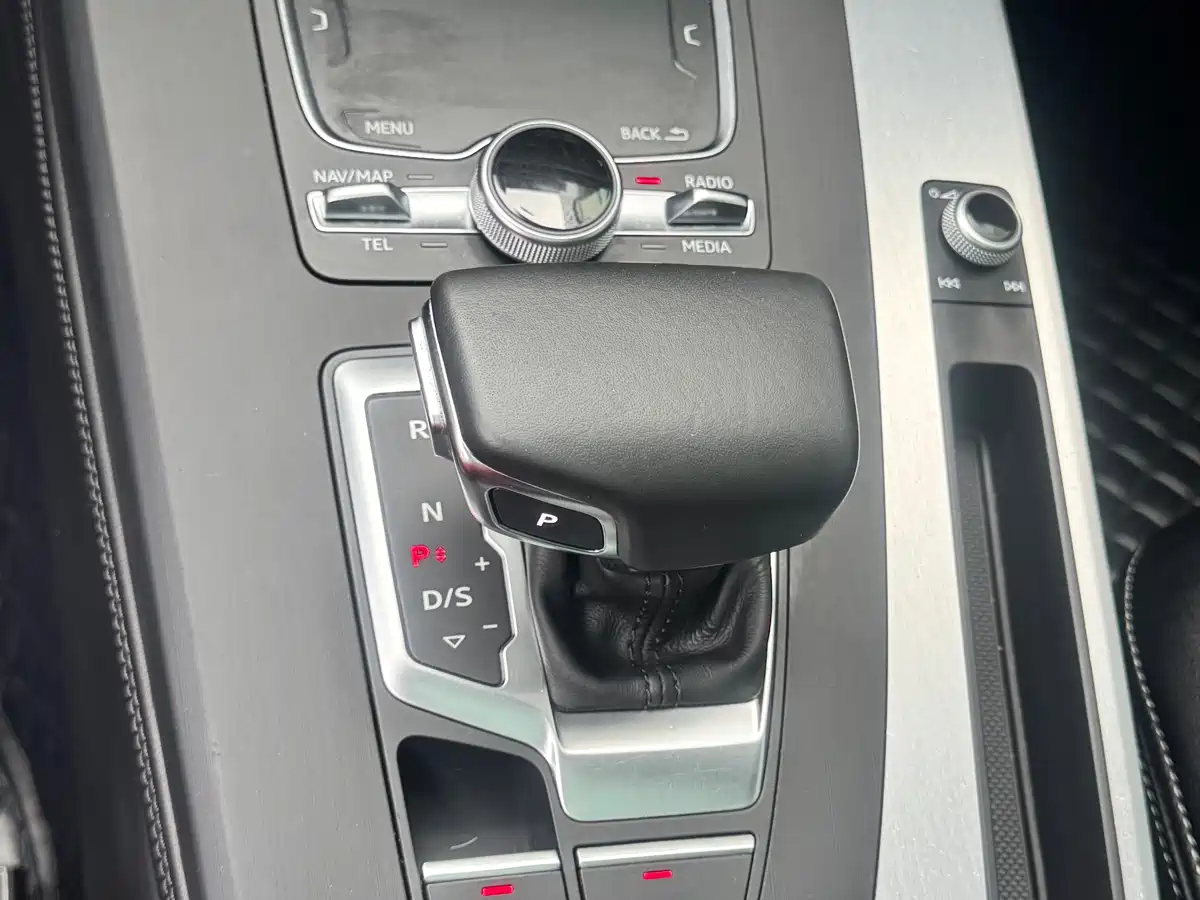 Audi Q5L 2018 40 TFSI Prestige Fashion (China V) фото 15