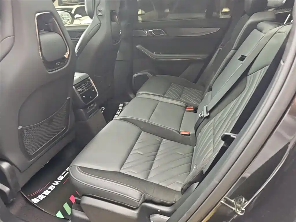 Lynk & Co 09 EM-P 2021 2.0T PHEV Halo 7-Seater фото 17
