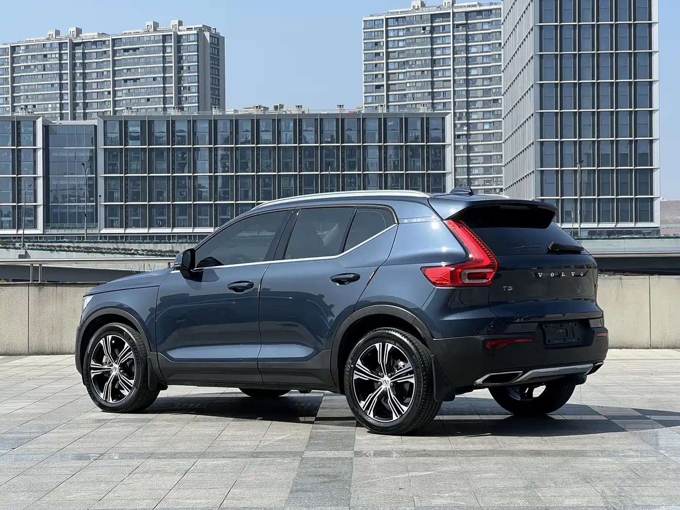 Фото 5 - Volvo XC40