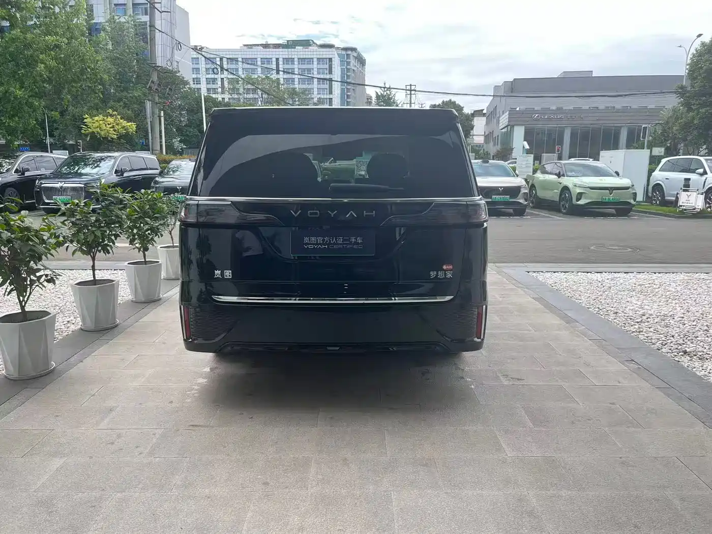 Voyah Auto Voyah Dreamer 2025 Model PHEV Basic Version фото 14