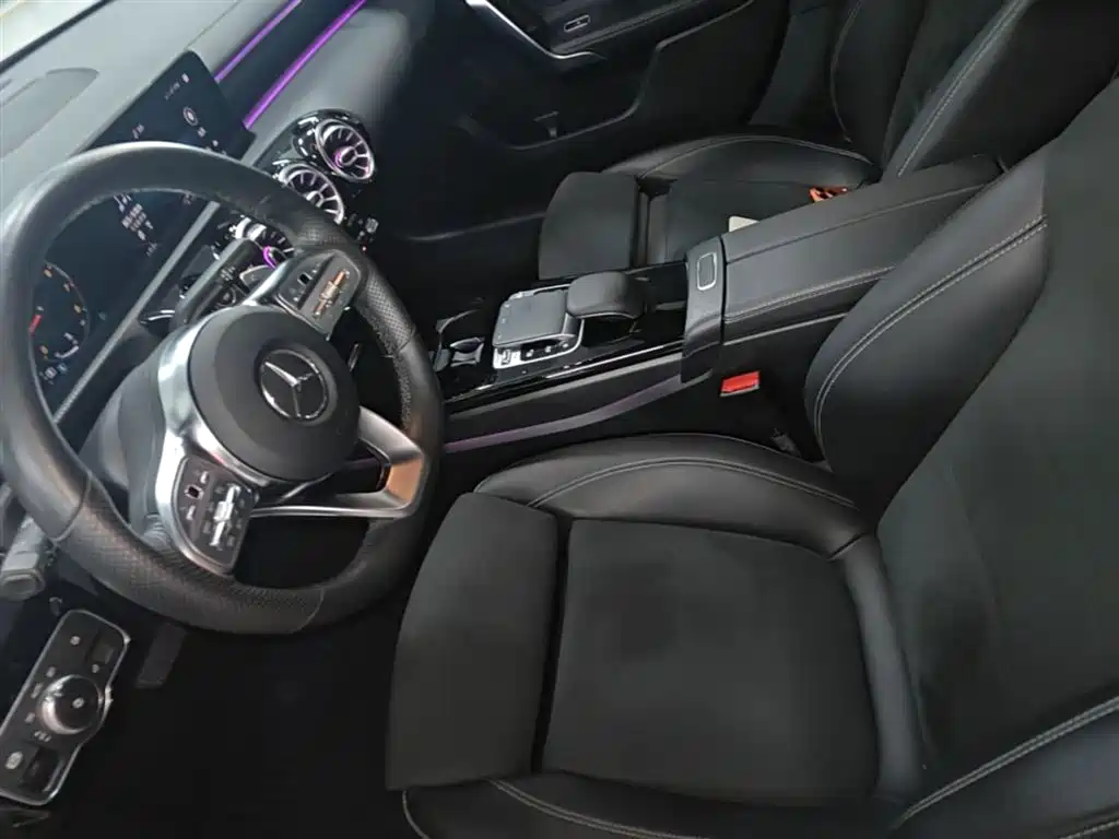 Mercedes-Benz A-Class 2020 A 200 L Sport Sedan фото 15