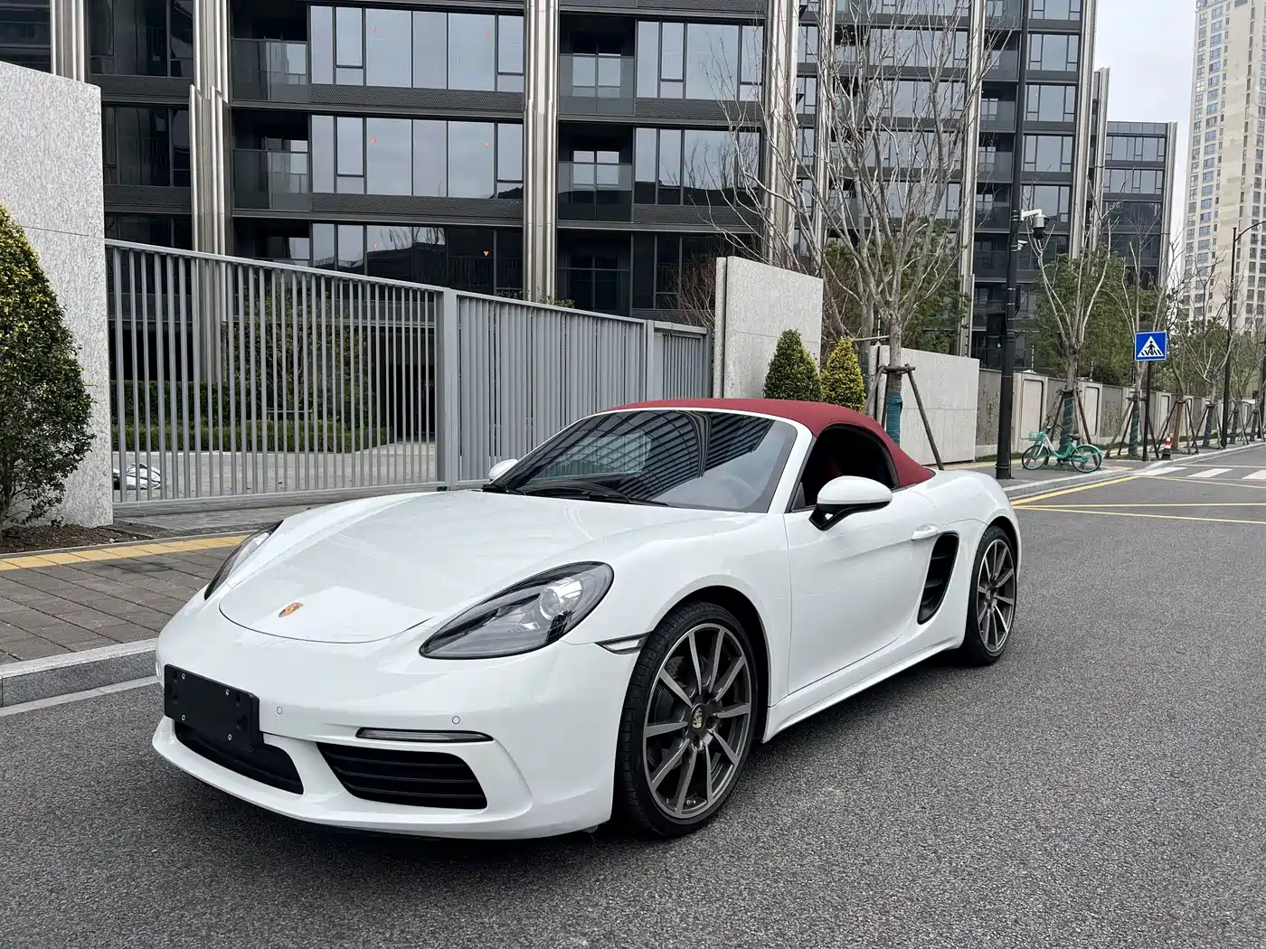 PORSCHE 718