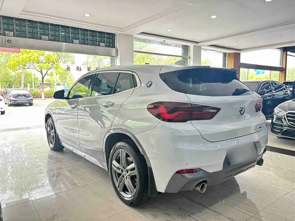 BMW X2 2021 sDrive25i Leading M Off-Road Package фото 8