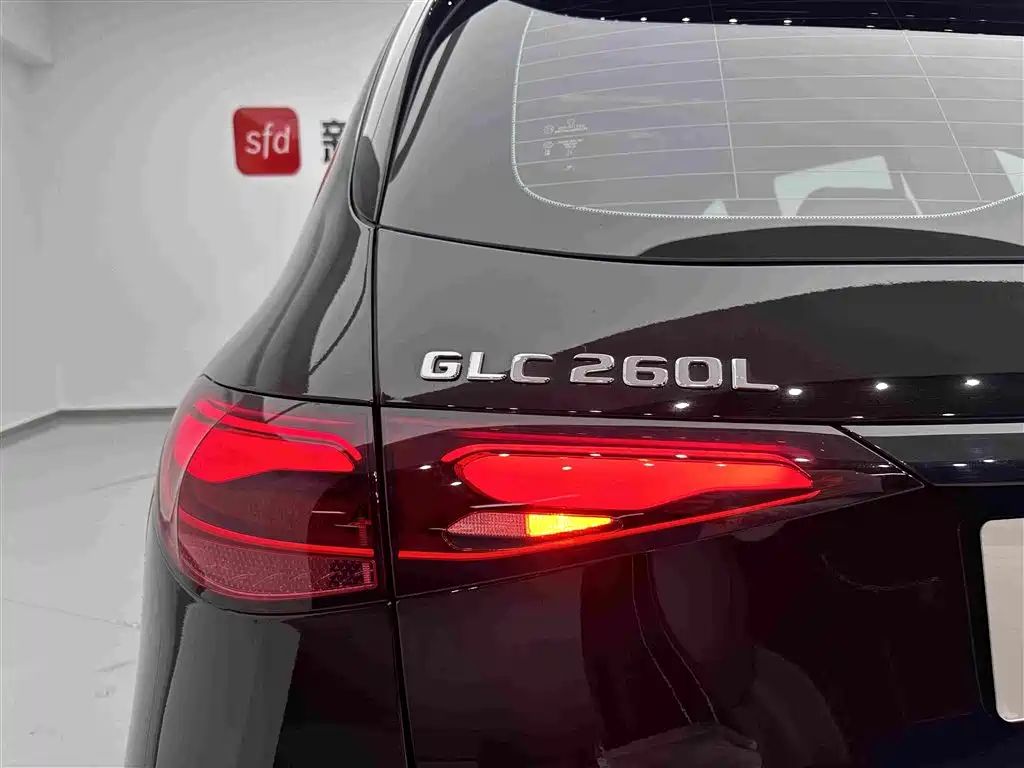 Mercedes-Benz GLC 2026 2026 GLC 260 L 4MATIC Luxury Edition
