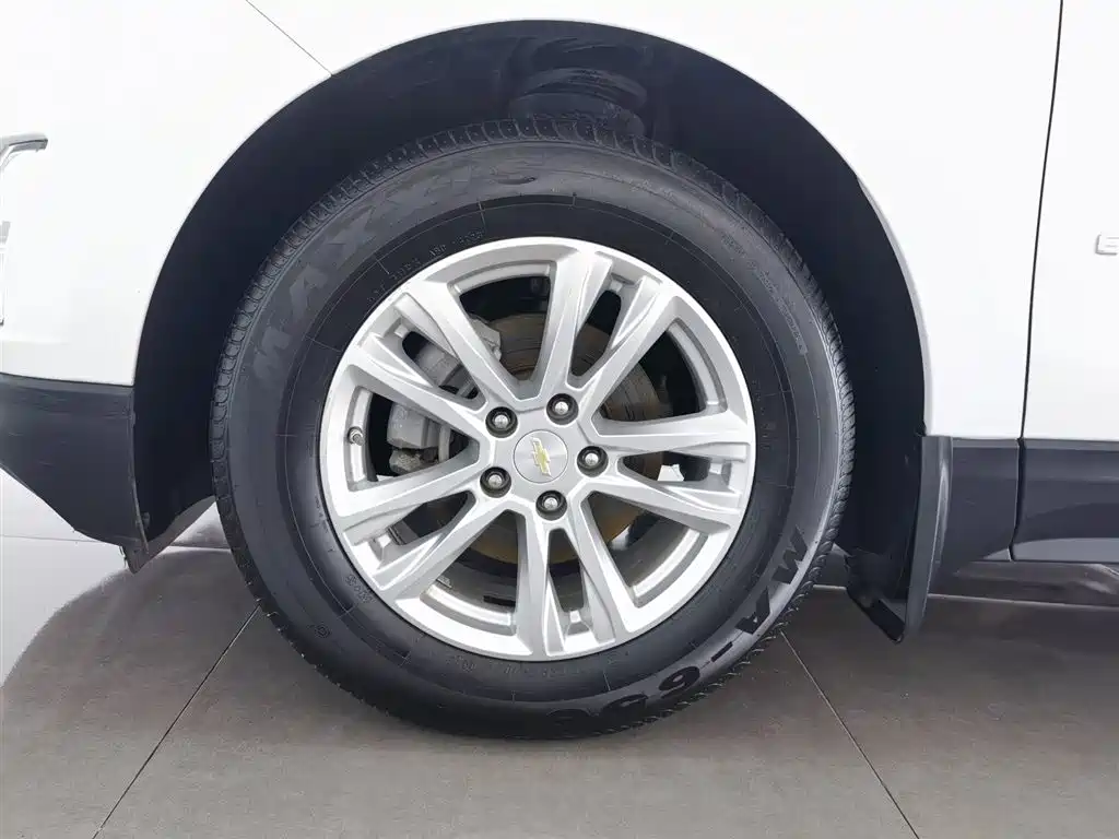 Chevrolet Equinox 2018 535T Automatic Control Edition фото 17