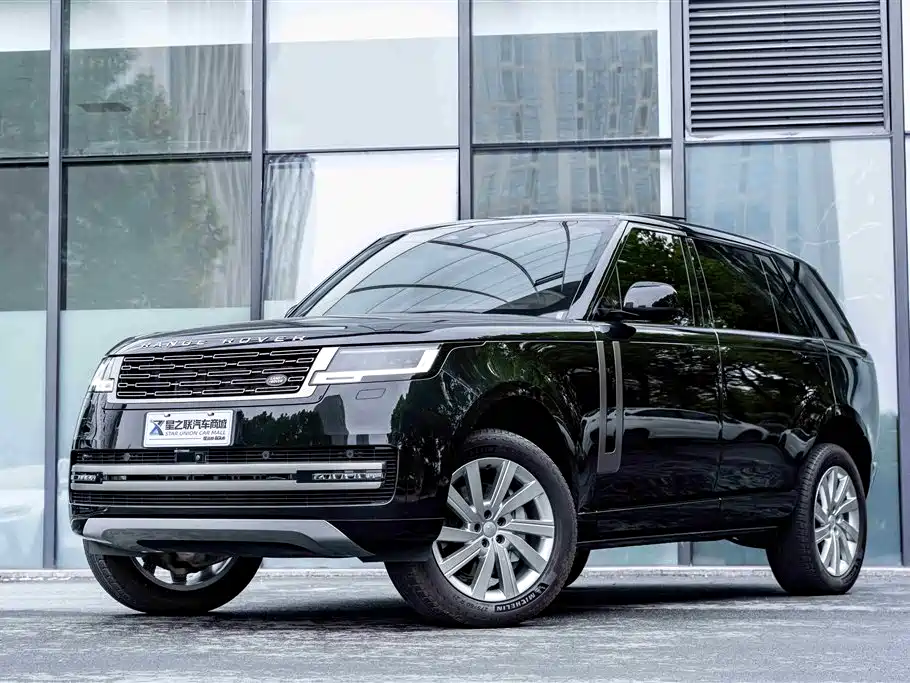 Land Rover Range Rover 2024 3.0 L6 400PS Golden Age Extended 7-Seater