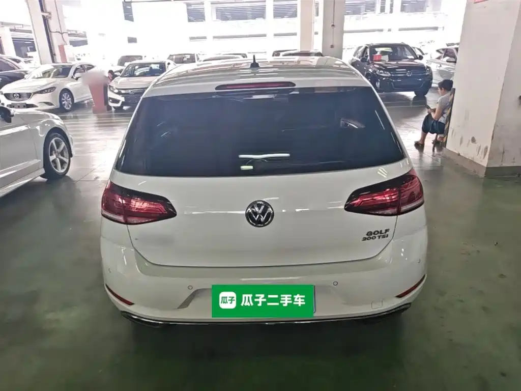Volkswagen Golf 2019 200TSI DSG Comfort Progressive China VI фото 6