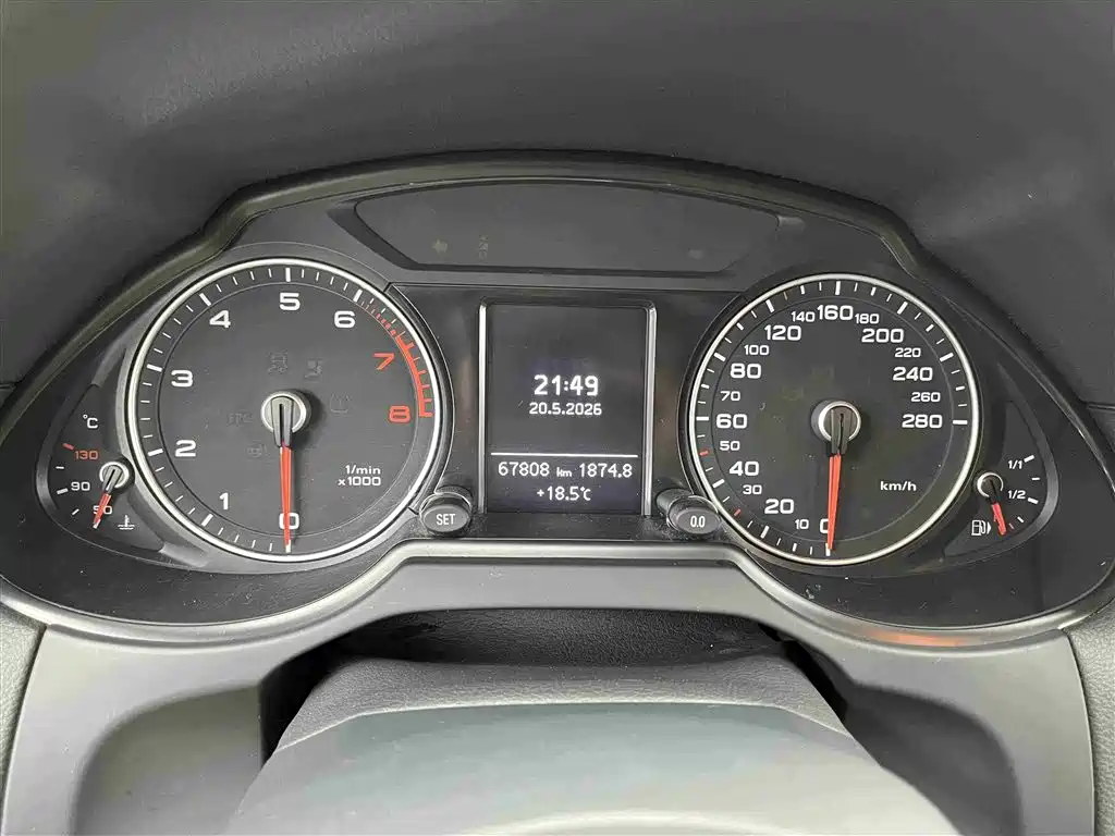 Audi Q5 2015 40 TFSI Technology фото 4