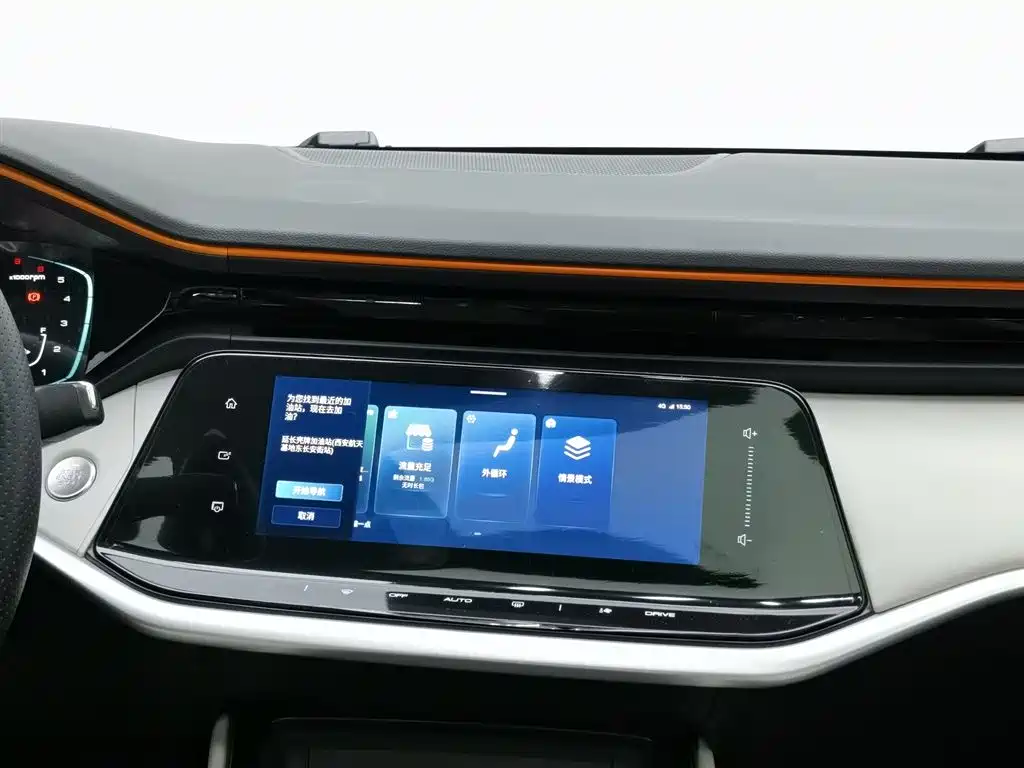 DONGFENG YI HYUN MAX