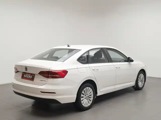 Volkswagen Lavida 2019 1.5L Automatic Trend Edition China VI — фото 2
