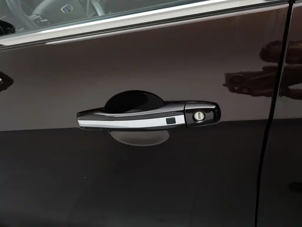 Geely Emgrand 2015 2015 Sedan 1.5L Manual Upward Edition