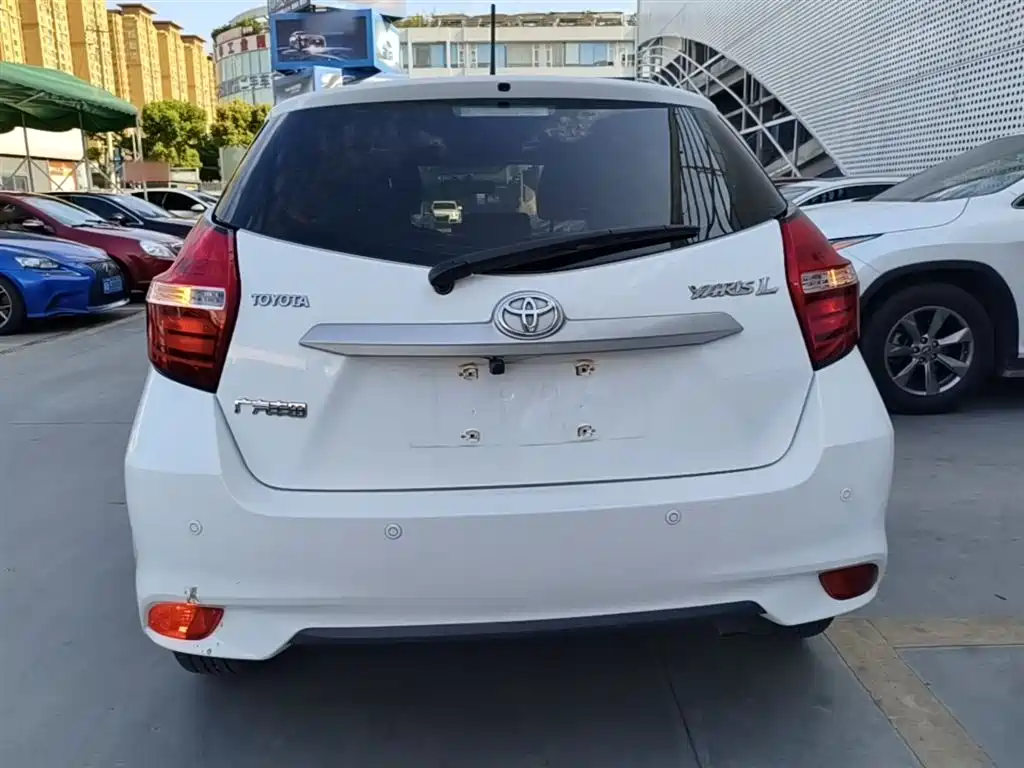 Toyota YARiS L Zhi Xuan 2020 1.5L CVT Leading Edition фото 6