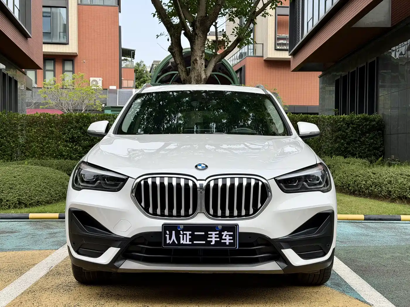 BMW X1 2021 sDrive25Li Leading фото 2