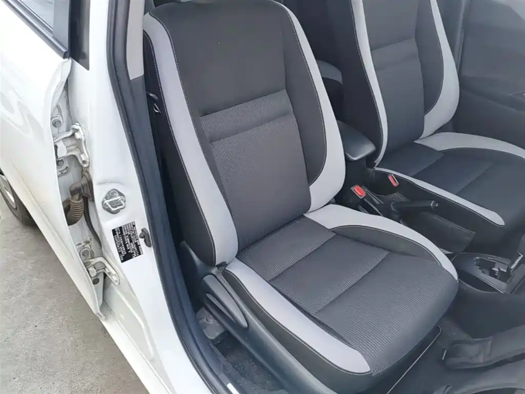 Toyota YARiS L Zhi Xuan 2020 1.5L CVT Leading Edition фото 25