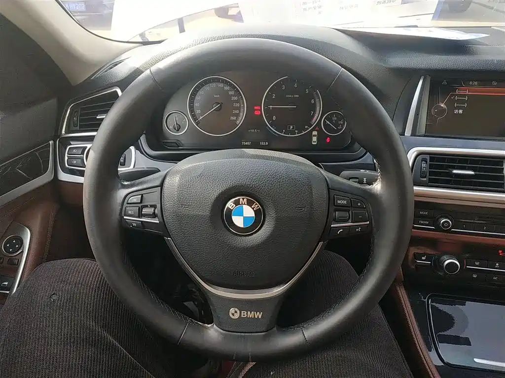 BMW 5 Series 2017 520Li Classic Edition фото 11