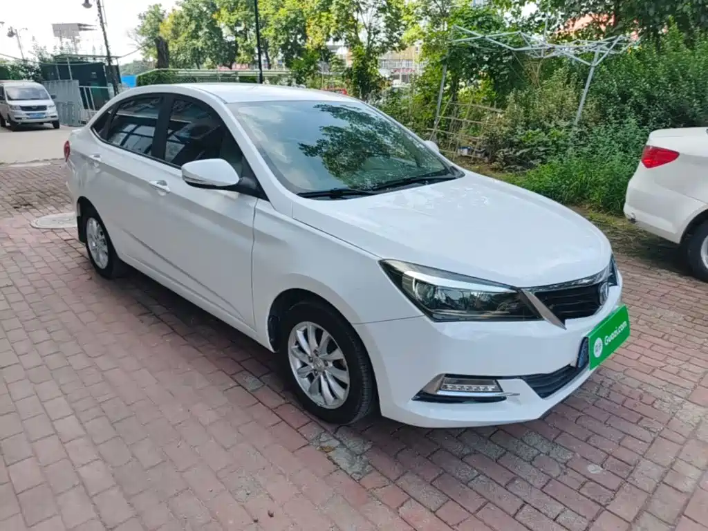 2017 Changan Yuexiang V7