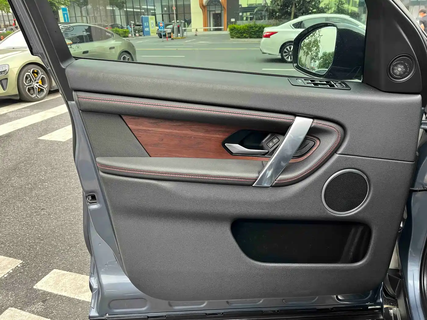 Land Rover Discovery Sport 2021 249PS R-Dynamic S Performance Edition фото 38