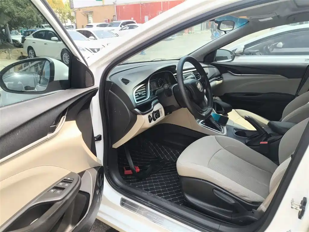 Buick Excelle 2015 15N Automatic Elite фото 12