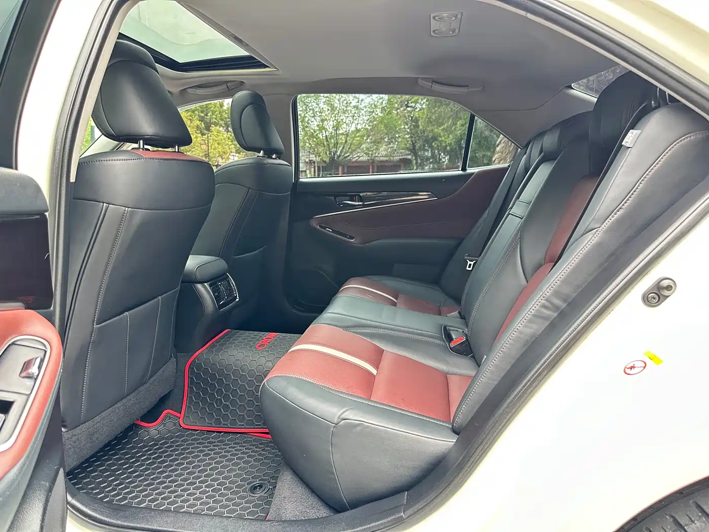 Toyota Crown 2017 2.0T Sport Edition фото 5
