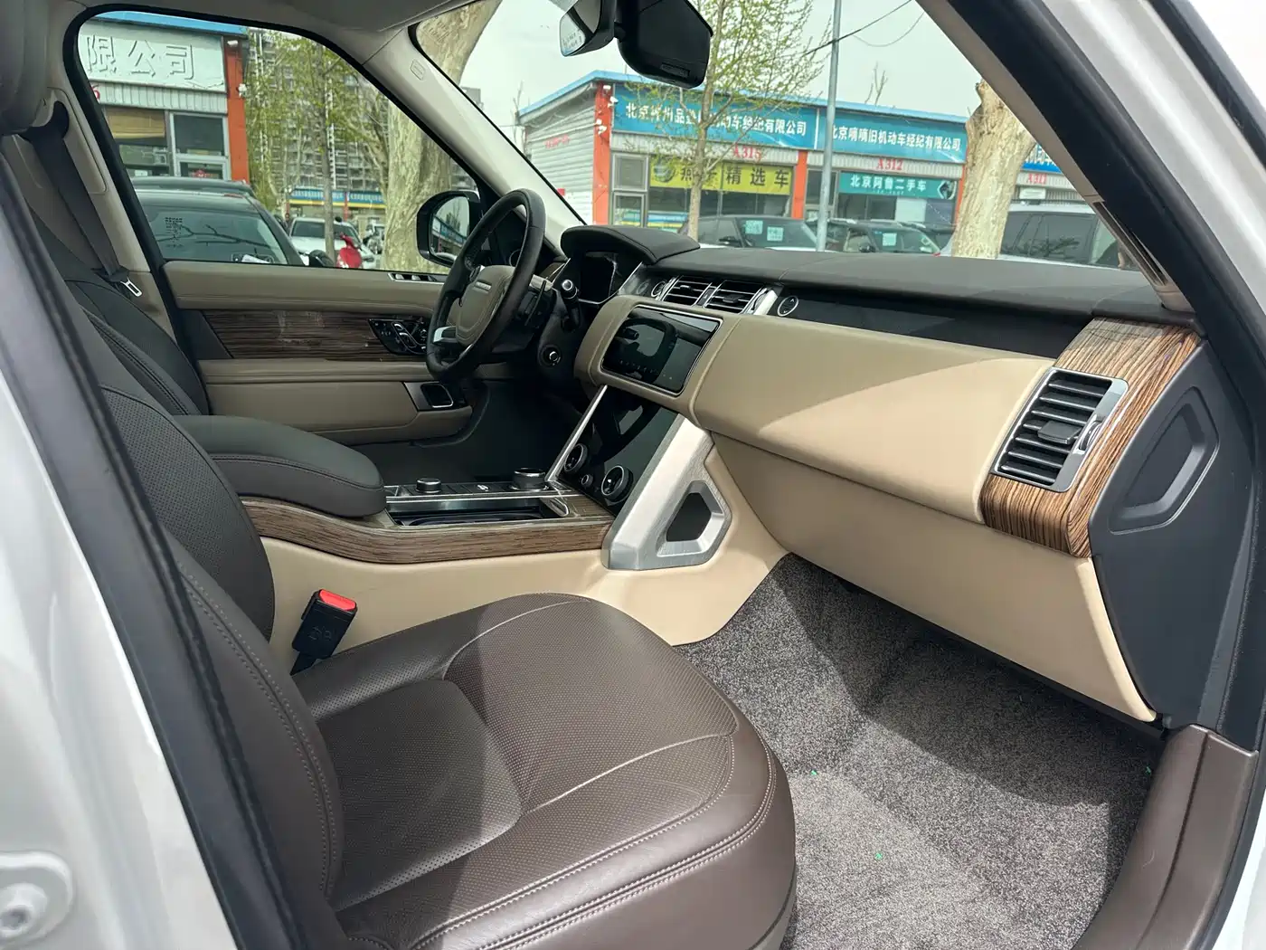 Land Rover Range Rover 2019 3.0 SC V6 Heritage Extended Edition фото 11