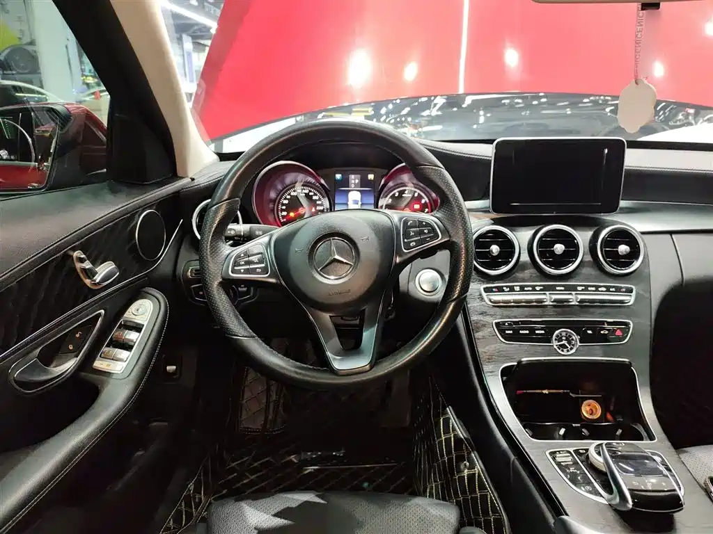 Mercedes-Benz C-Class 2018 C 180 L Fashion Sport Edition фото 11