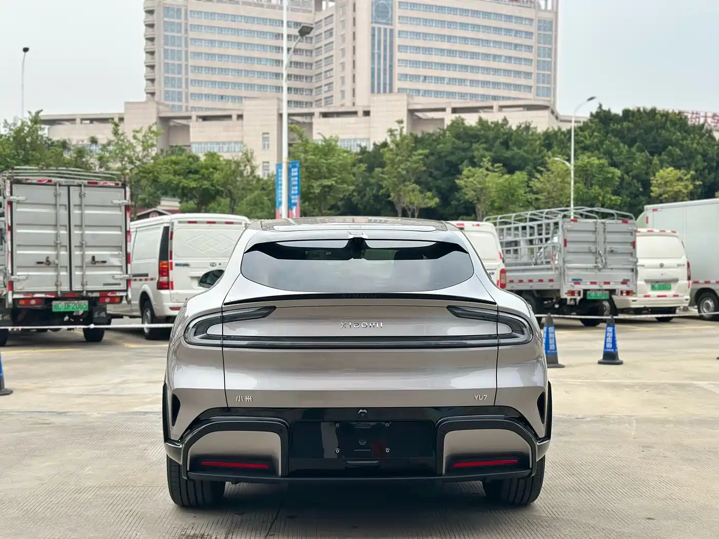 Xiaomi Auto Xiaomi YU7 2025 Extended Range AWD Pro фото 5