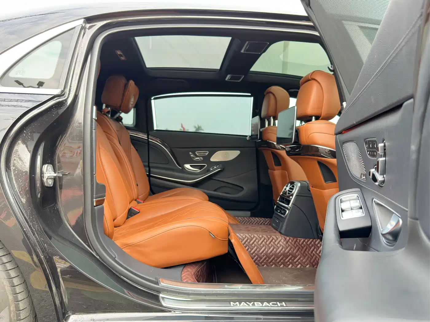 Mercedes-Benz Maybach S-Class 2020 S 450 4MATIC Collector's Edition фото 18