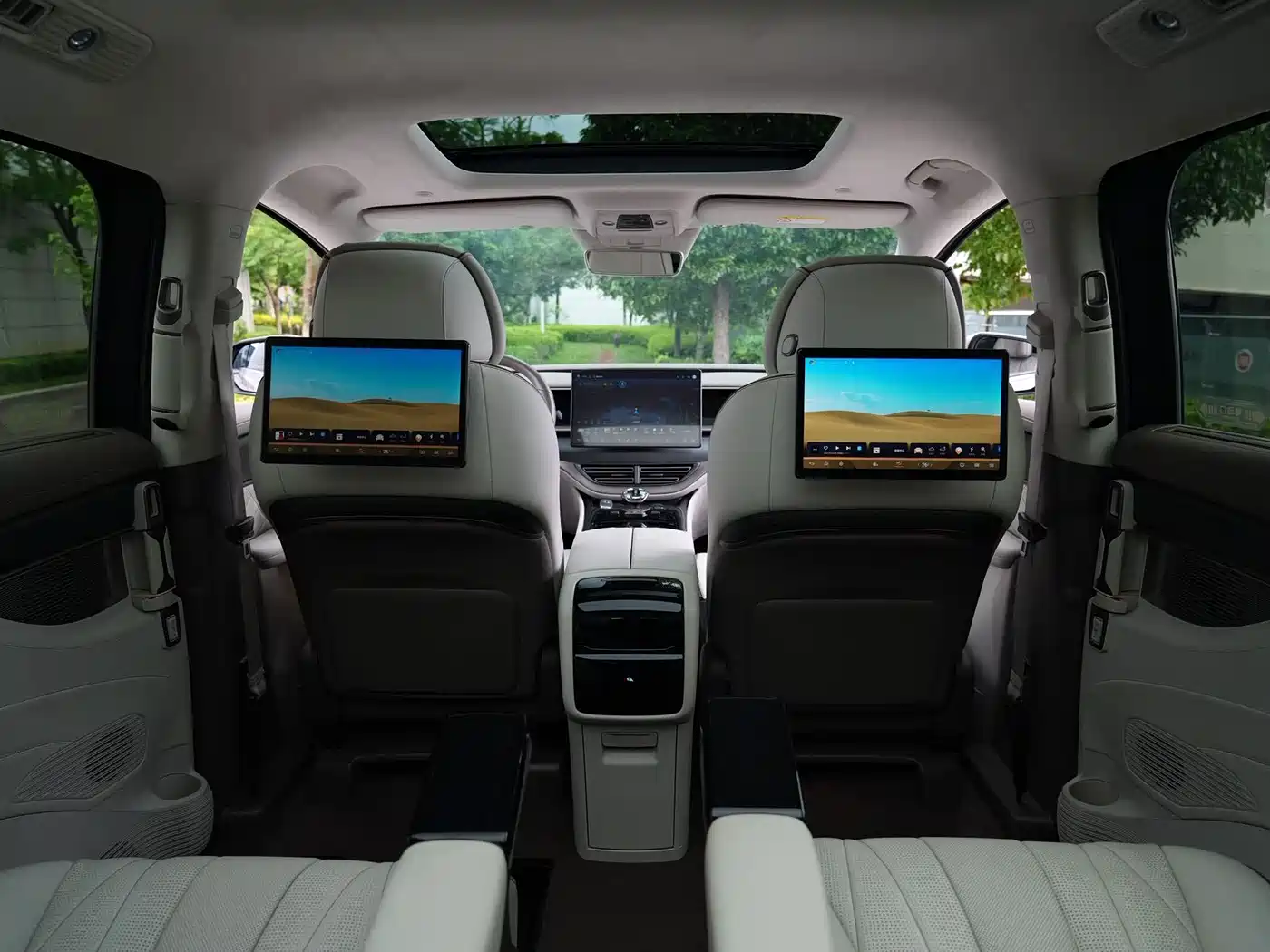 Denza D9 2023 2022 DM-i 970 AWD Flagship