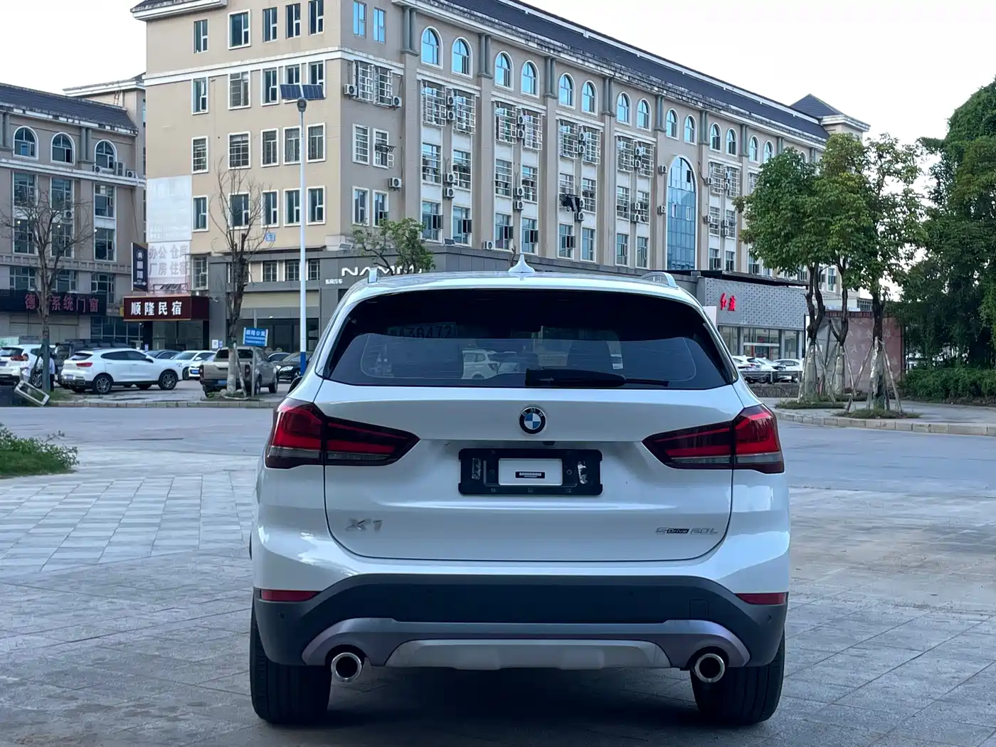 BMW X1 2022 sDrive20Li Fashion фото 9
