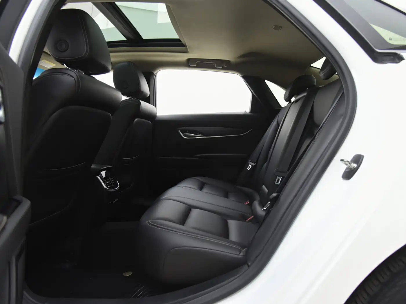 Cadillac XTS 2018 28T Technology фото 5
