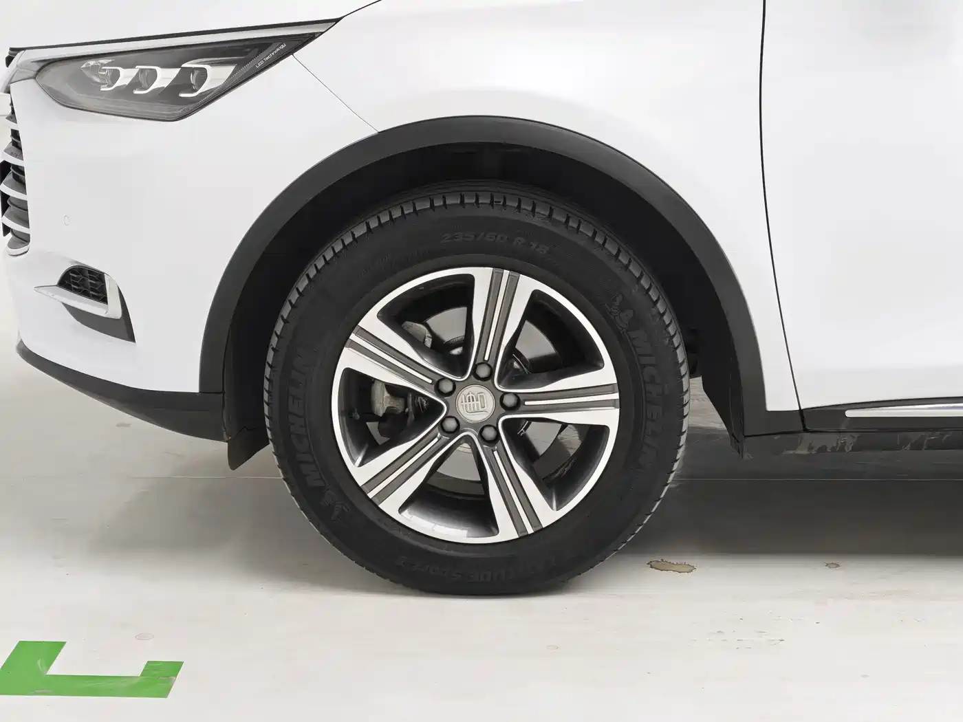 BYD Tang 2020 2019 2.0T Automatic Smart Connect Delight 7-seater China VI