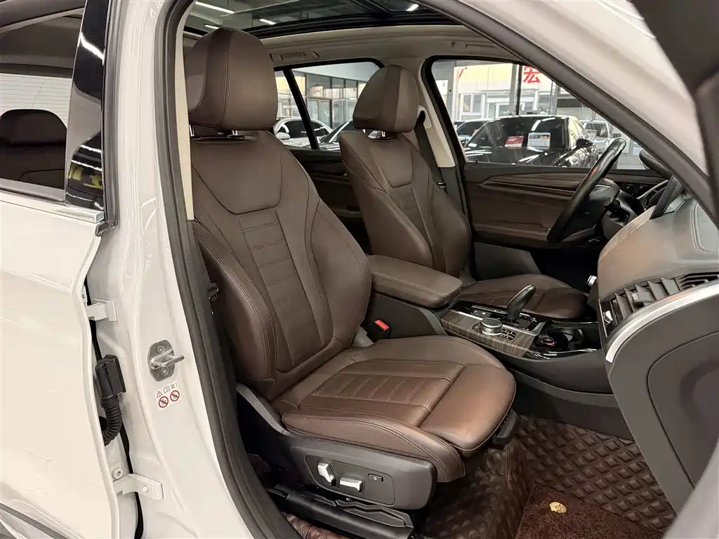 BMW X3 2019 xDrive28i Luxury Package фото 9