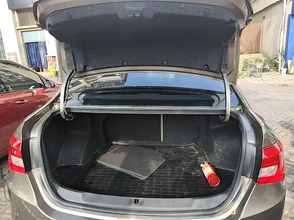 Buick Excelle 2017 15N Automatic Elite фото 19