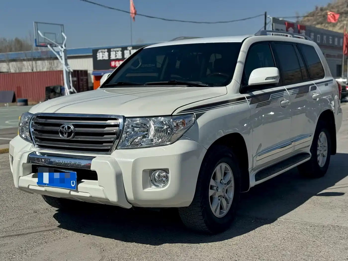 Toyota Land Cruiser (Import) 2015 4.0L V6 Middle East Low Configuration Edition