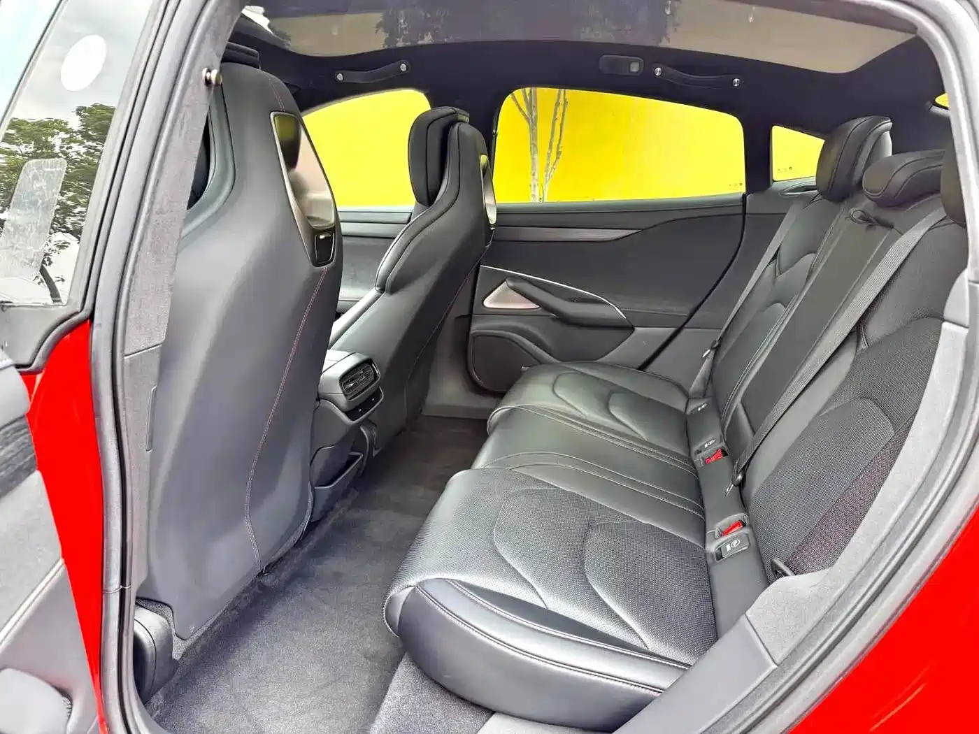 Xiaomi Auto Xiaomi SU7 2024 AWD Extended Range Advanced Smart Driving Max Edition фото 7