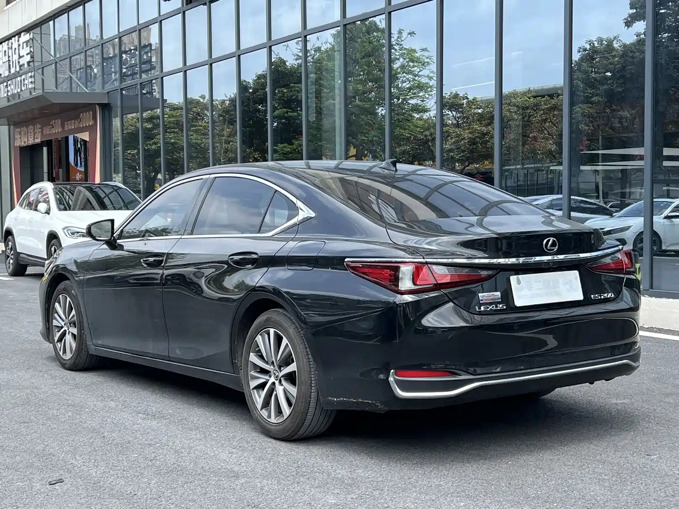 Lexus ES 2018 200 Excellence Edition China V фото 4