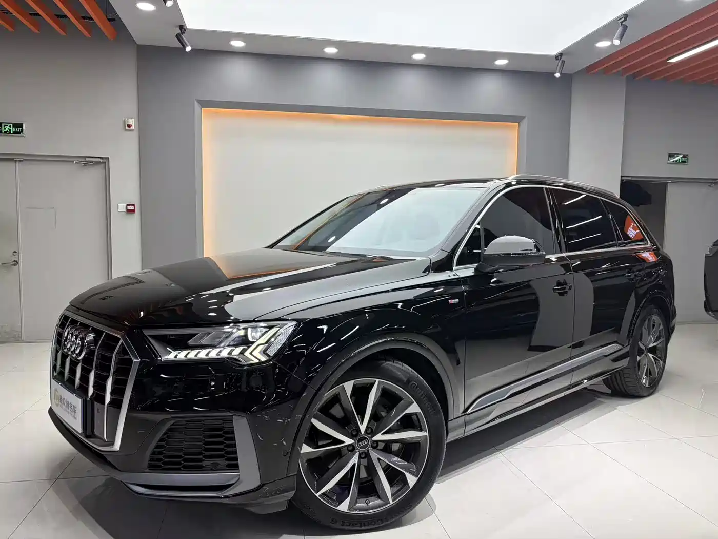 Audi Q7 2023 55 TFSI quattro S line Sport