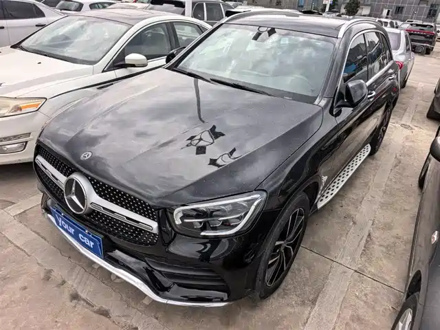 MERCEDES-BENZ GLC