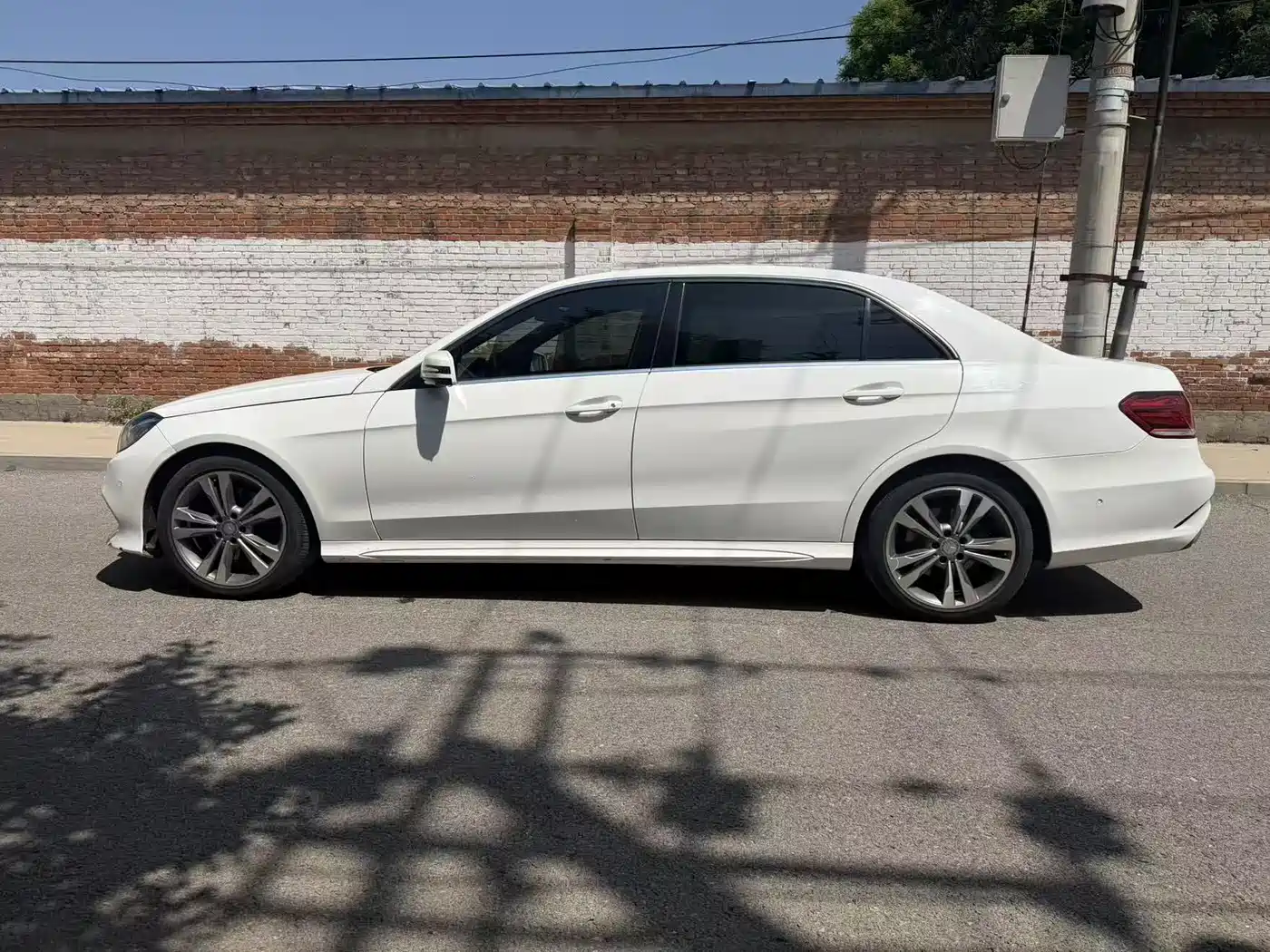 Mercedes-Benz E-Class 2015 E 260 L Sport фото 13