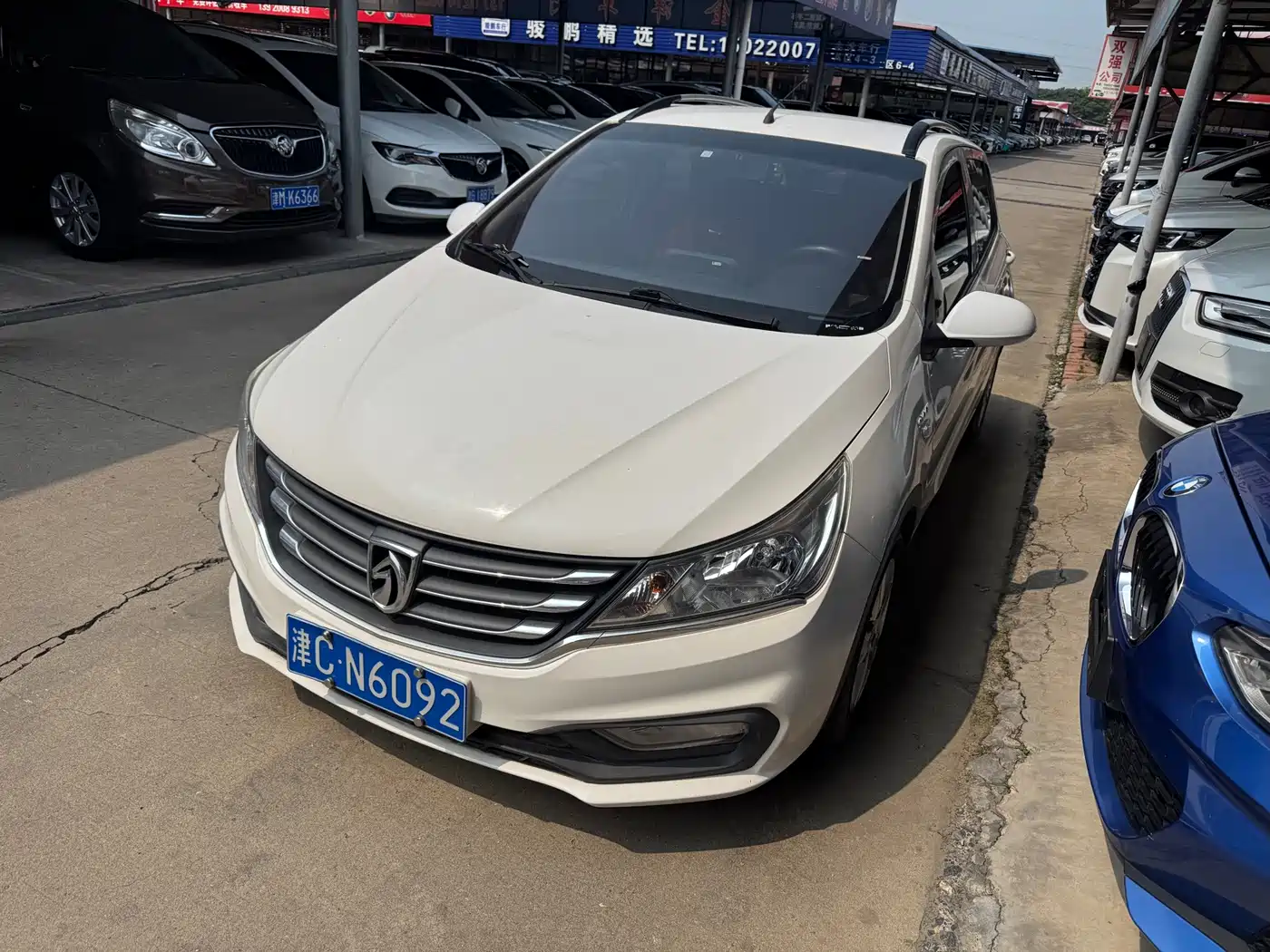 Baojun 310 2017 2017 1.5L Manual Fashion Edition