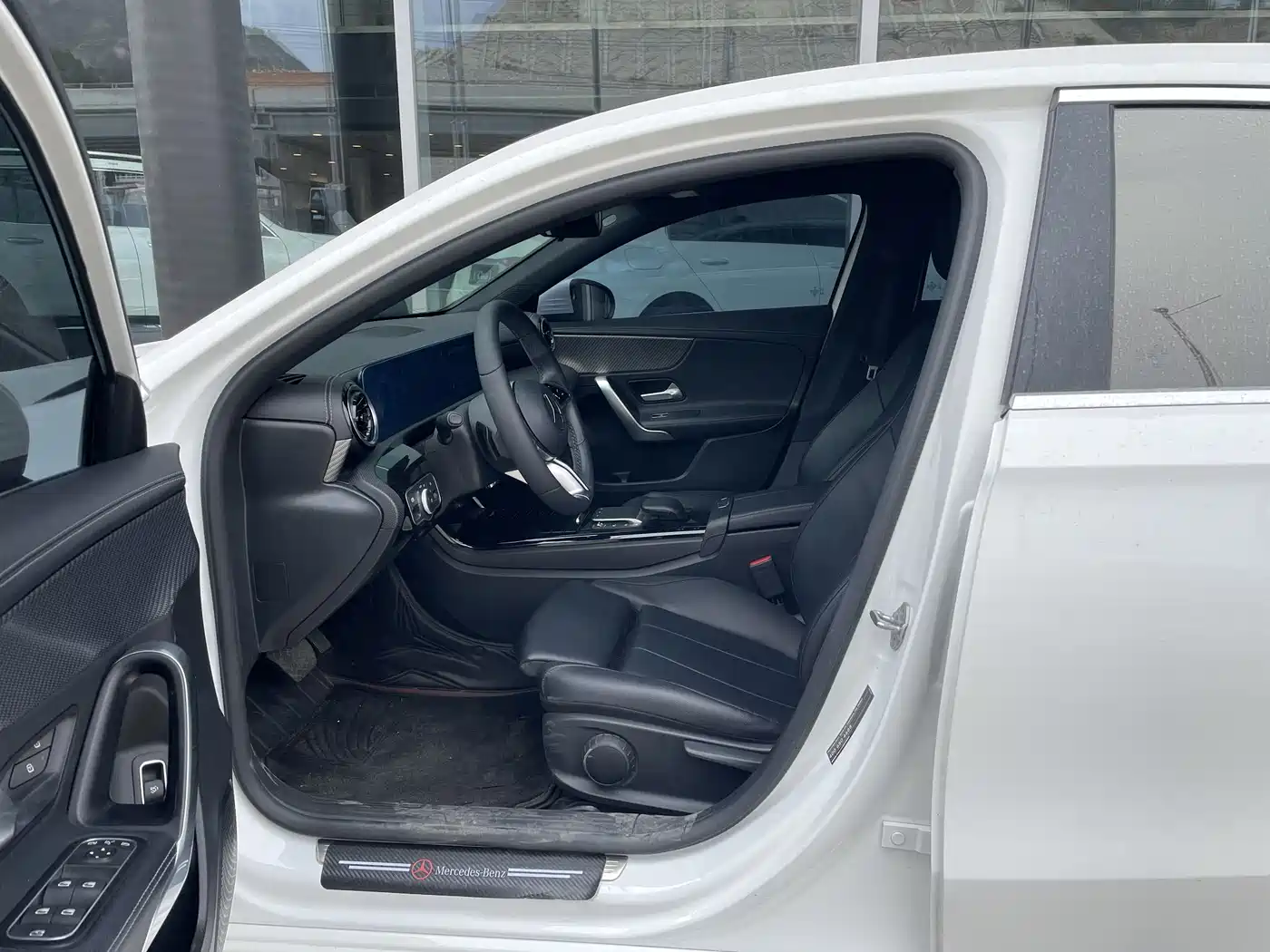 Mercedes-Benz A-Class 2024 A 200 L Sport Edition фото 6