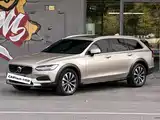 Фото 2 - Volvo V90