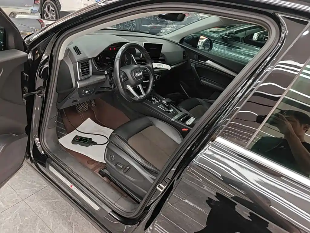 Audi Q5L 2019 2018 45 TFSI Exclusive Fashion China VI