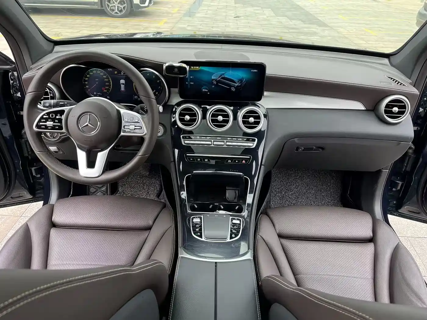 Mercedes-Benz GLC 2020 Facelift GLC 260 L 4MATIC Dynamic фото 25