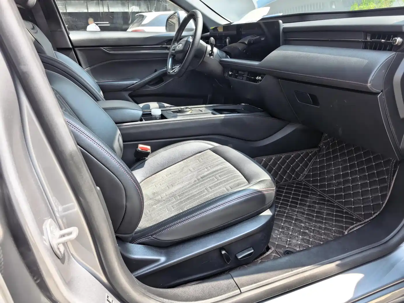 Photo 8 - Ford Mondeo