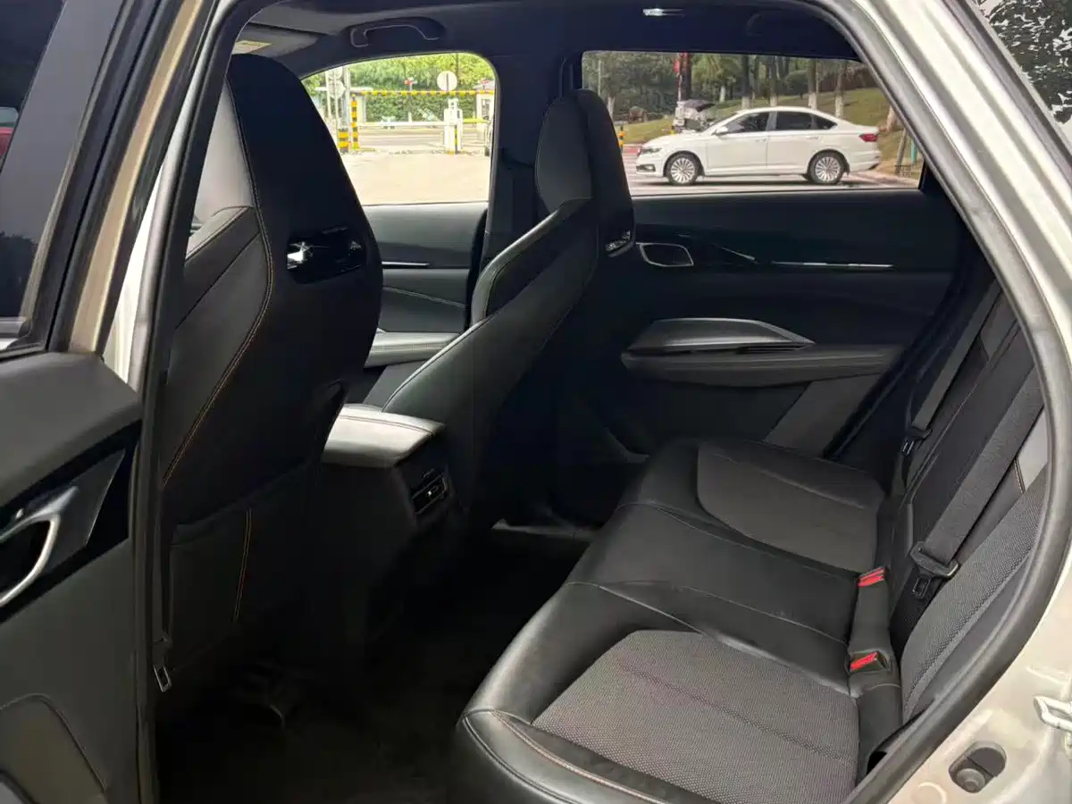 Changan Oshan Z6 2023 2022 Blue Whale 1.5T DCT Intelligent Enjoyment