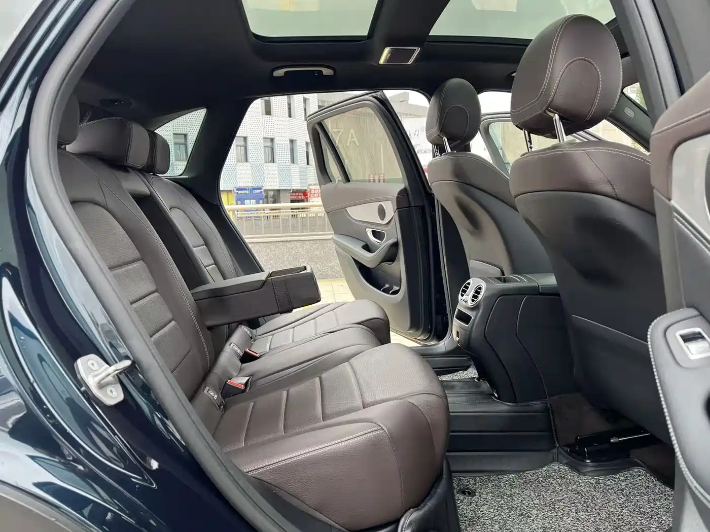 Mercedes-Benz GLC 2020 Facelift GLC 260 L 4MATIC Dynamic фото 21