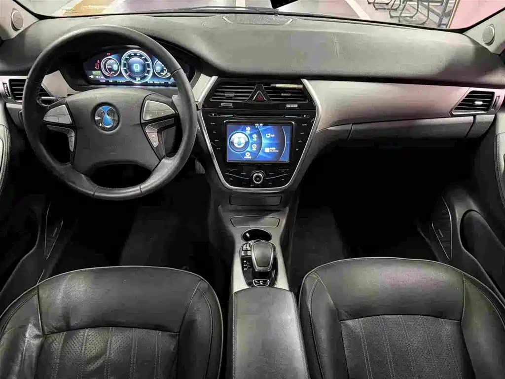 Denza Denza 2017 2017 Honor Edition